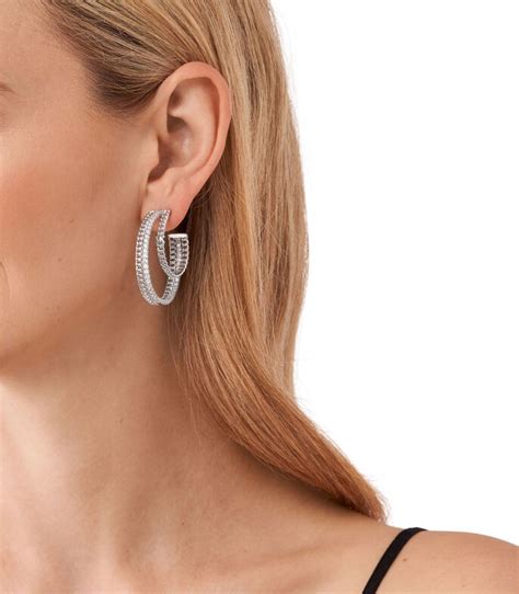 Michael Kors Aretes de aro plateados para mujer; aretes Huggie 